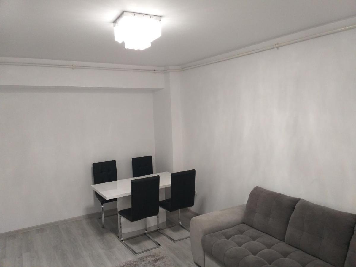 Luxury Daniel Apartament Residence Militari Rosu Экстерьер фото