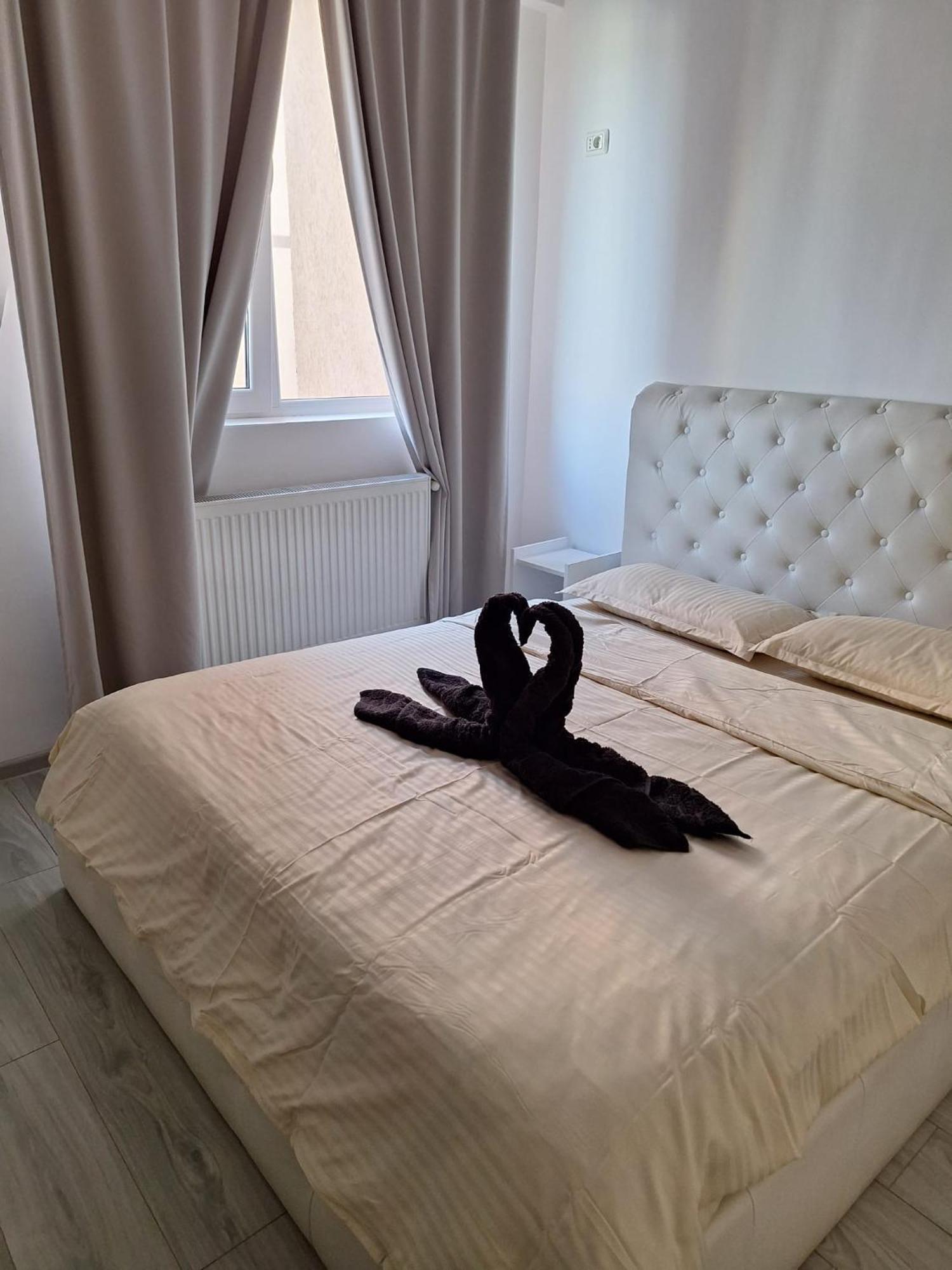 Luxury Daniel Apartament Residence Militari Rosu Экстерьер фото